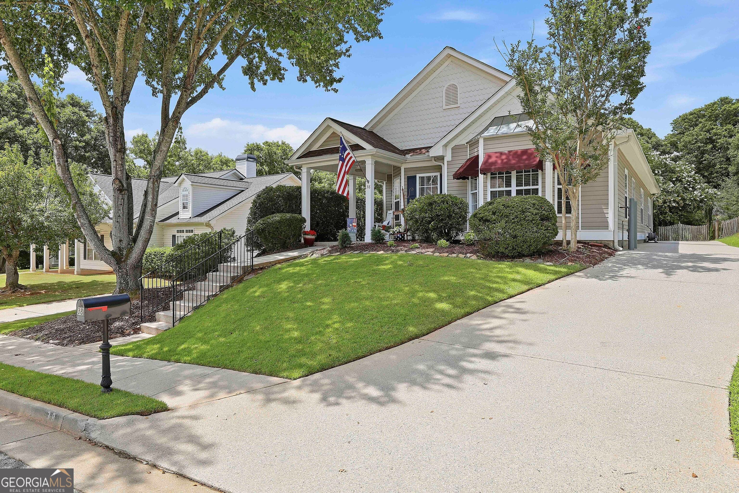 38 The Crescent, Newnan, GA 30263