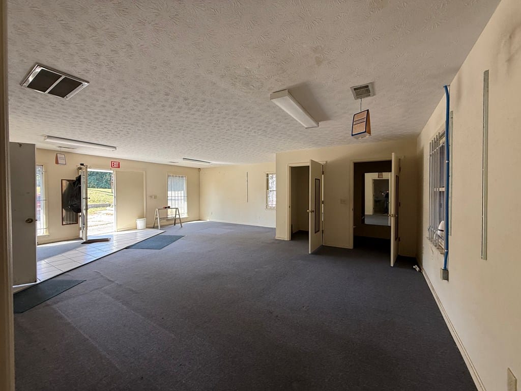 5313 Buena Vista Rd, Columbus, GA 31907
