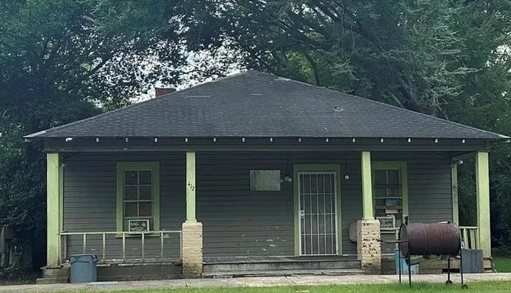 412 West Whitney Avenue, Albany, GA, 31705 — Photo 1