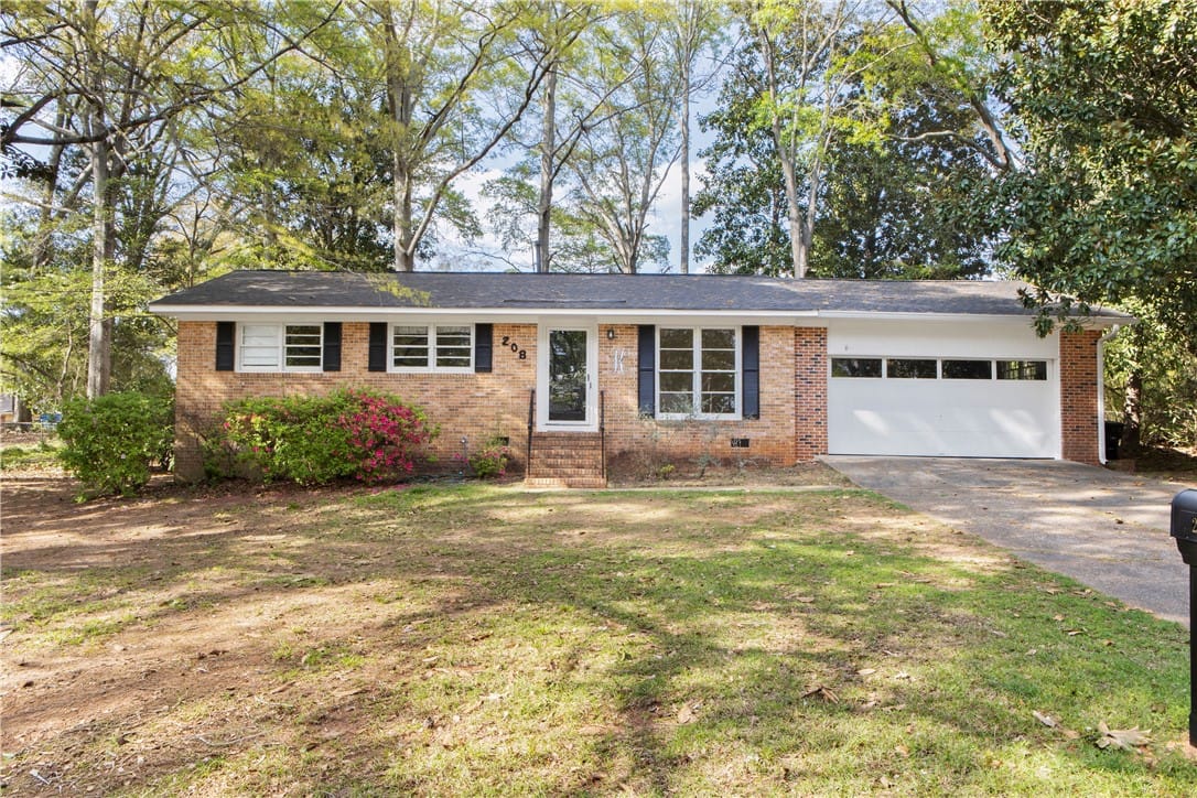 208 Preston Ct, Opelika, AL 36801, USA — Photo 1