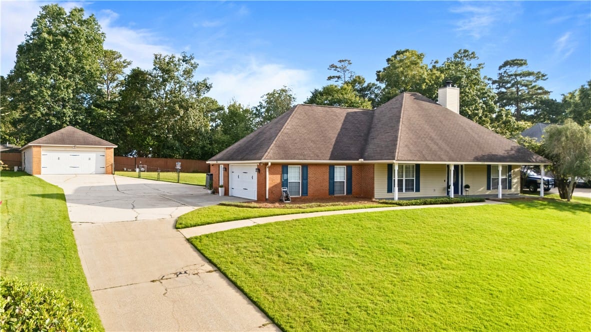 1404 Sandray Drive, Opelika, AL, 36801