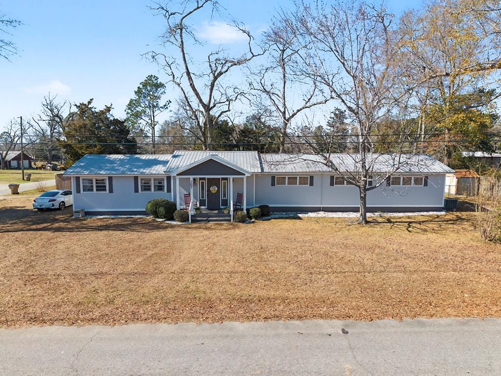 207 Hunton Street Northwest, Poulan, GA, 31781