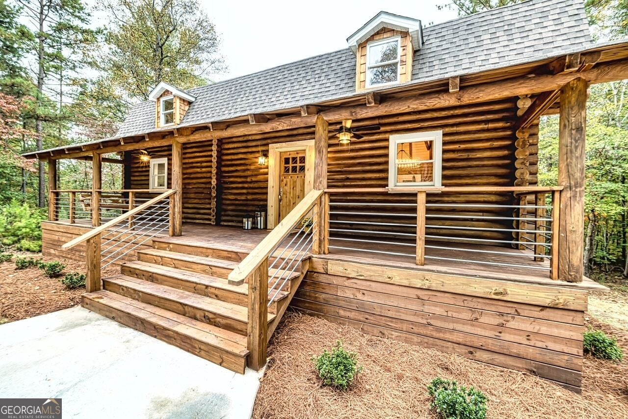 223 N Cove Dr, Newnan, GA 30263