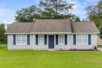 215 Lee Road 942, Smiths Station, AL, 36877