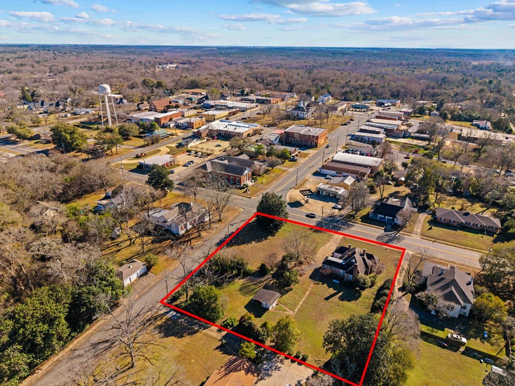 104 West 3rd Avenue, Buena Vista, GA, 31803 — Photo 2