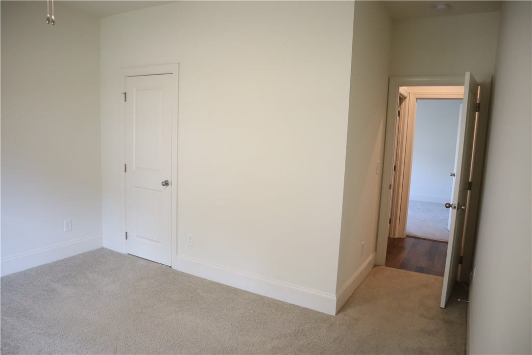1760 LOIS, Auburn, AL, 36832