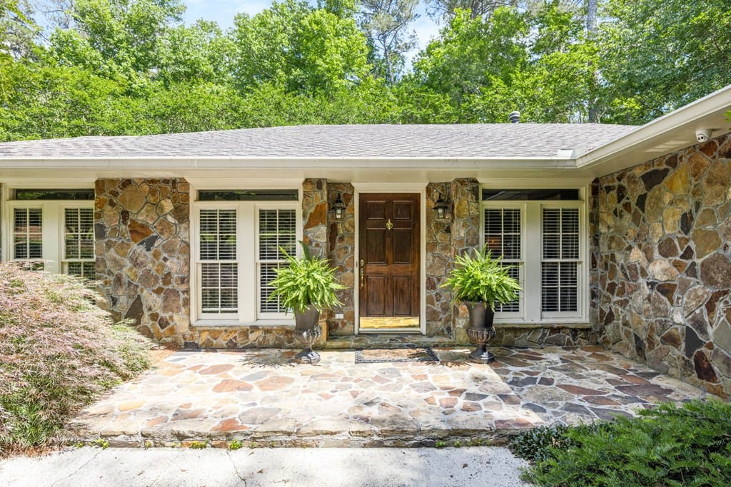6724 Green Island Dr, Columbus, GA 31904