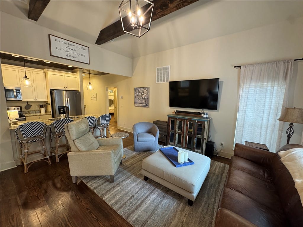 168 Camp Cir, Dadeville, AL 36853, Living Room