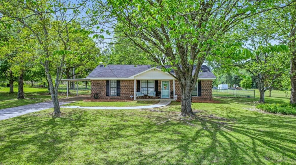 223 Lumpkin Rd W, Leesburg, GA 31763