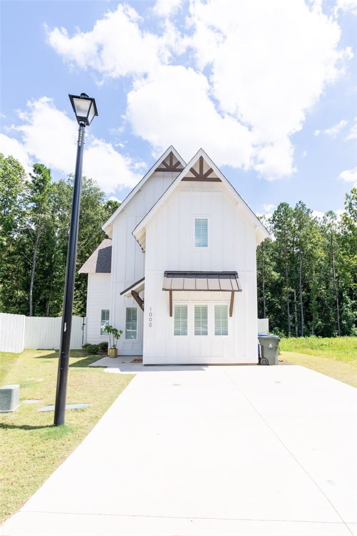 1000 Alberta St, Auburn, AL 36832