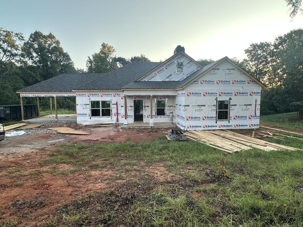 174 Mountain View Dr, Hamilton, GA 31811