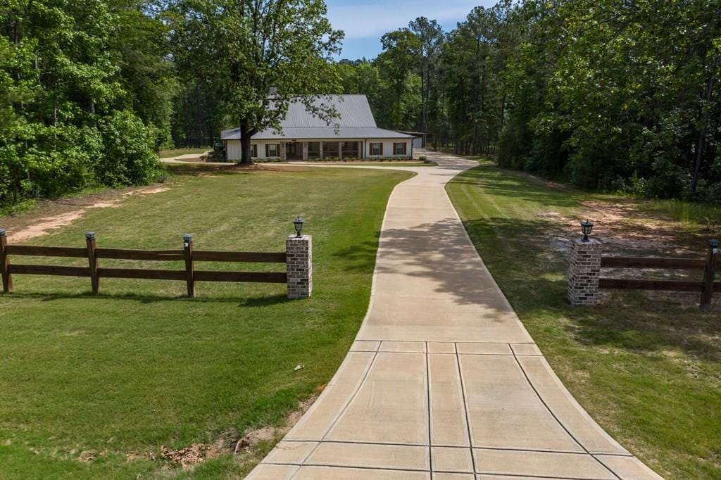 190 Hidden Lake Court, Pine Mountain, GA, 31822