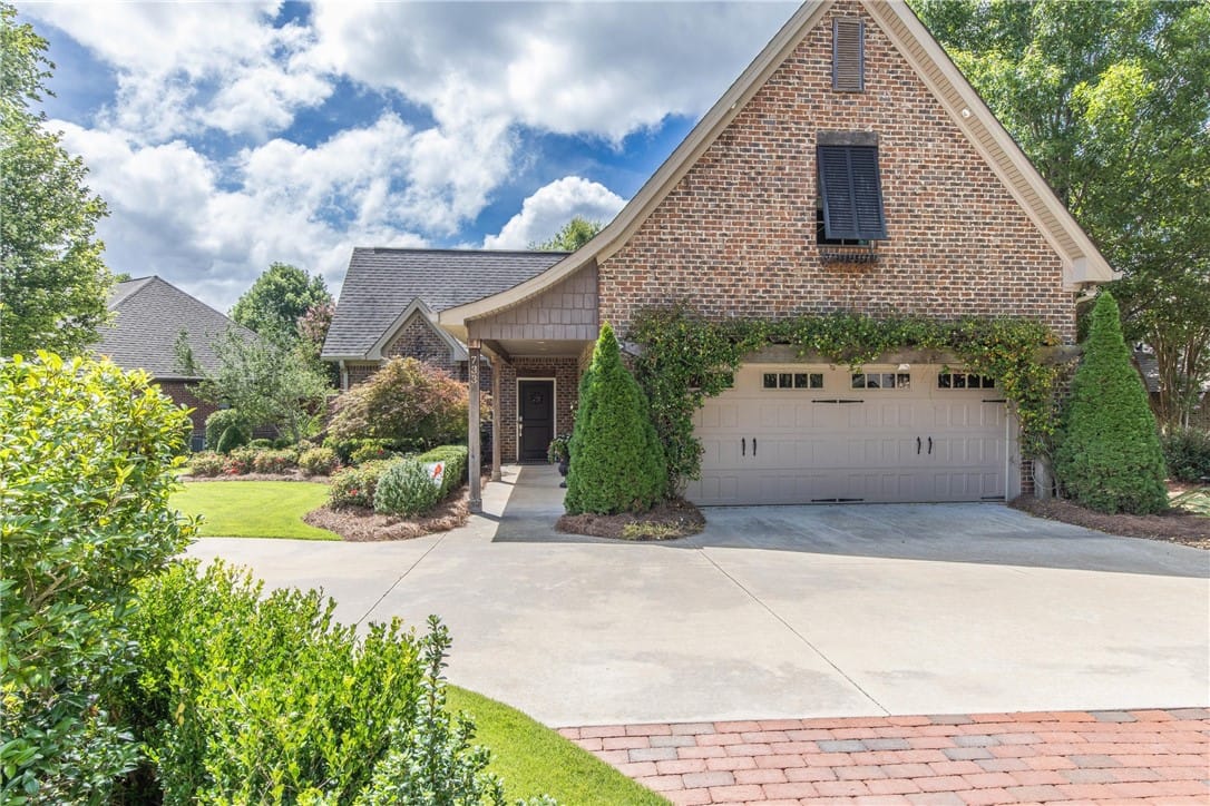 733 OAKDALE, Auburn, AL, 36830 — Photo 2
