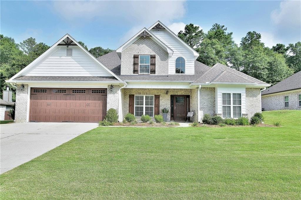 2708 Sterling Dr, Phenix City, AL 36867