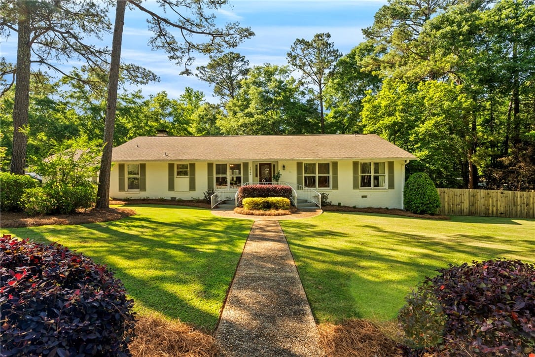 1700 Arrowhead Ave, Opelika, AL 36801