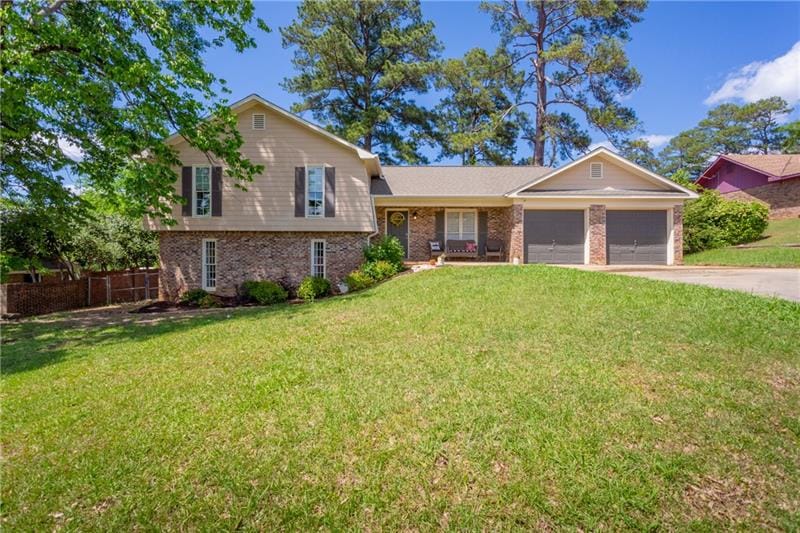2412 Greenbrier, Phenix City, AL, 36867