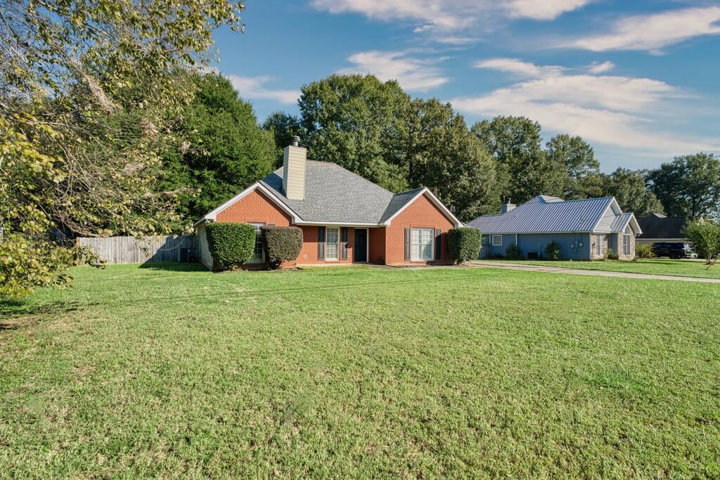 257 Owens Rd, Fort Mitchell, AL 36856