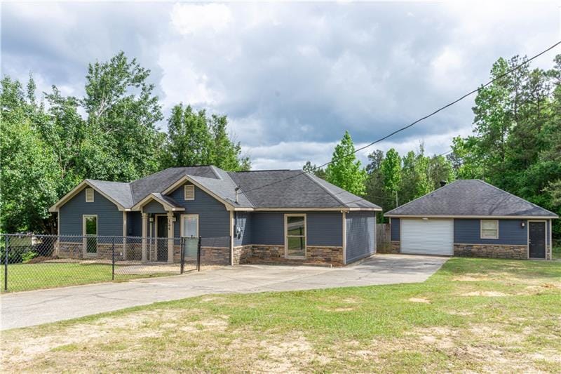 124 Lee Rd 734, Smiths Station, AL, 36877