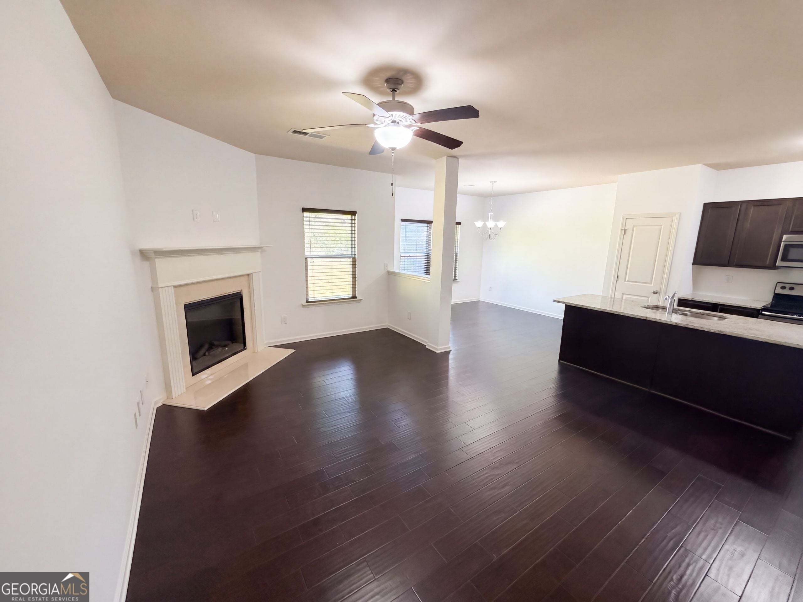106 Southwind Ln, Newnan, GA 30265