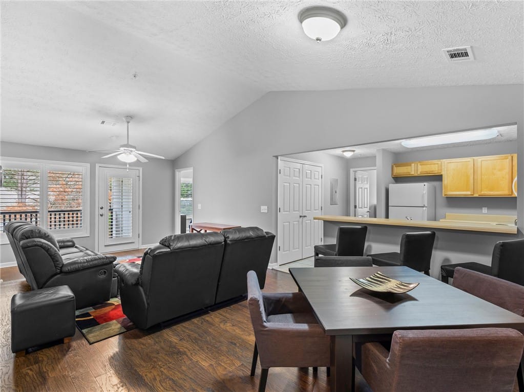 1385 S Donahue Dr Apartment 3203, Auburn, AL 36832, USA — Photo 3