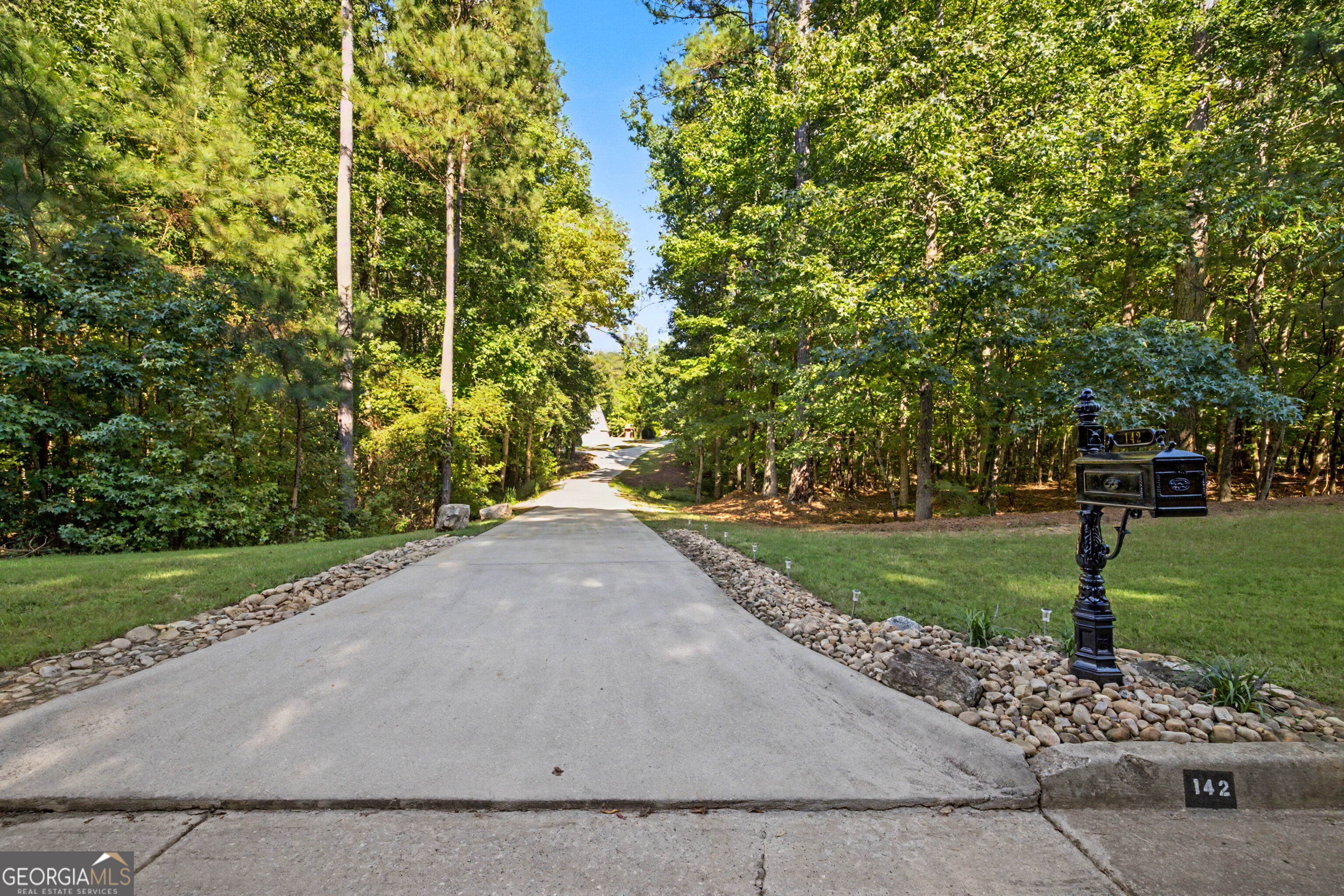142 Drews Ridge Dr, Newnan, GA 30263