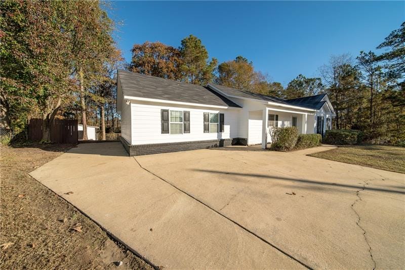 130 Lee Rd 2005, Smiths Station, AL, 36877