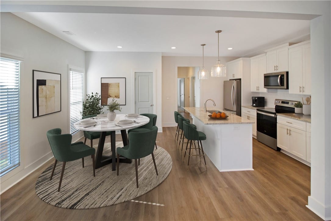 1049 Burrow Circle, Opelika, AL, 36801 — Photo 2