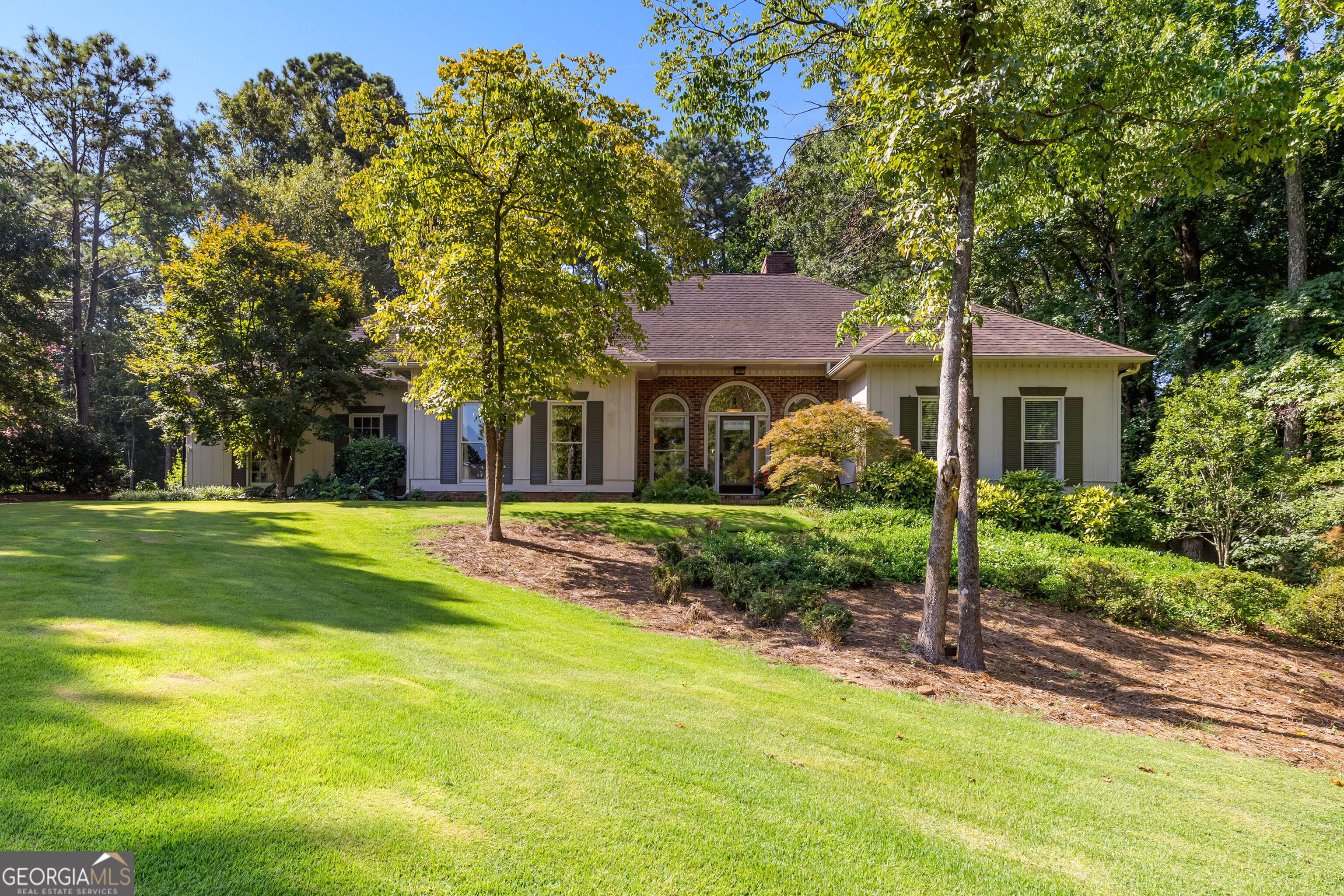 216 Ashford Cir, LaGrange, GA 30240