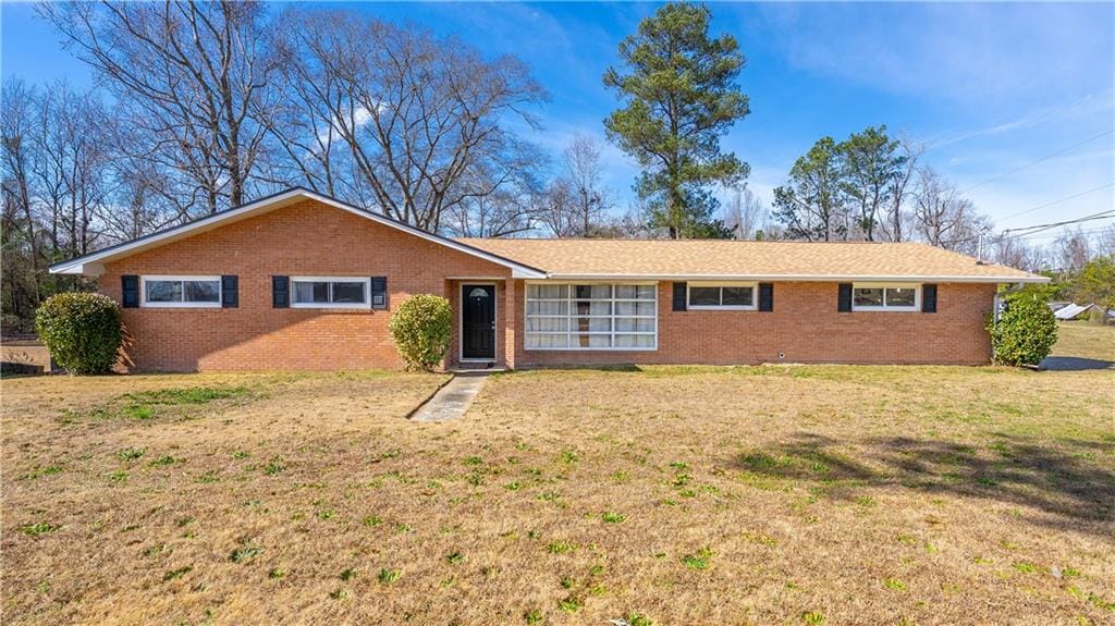 40 Woodland Dr, Phenix City, AL 36869