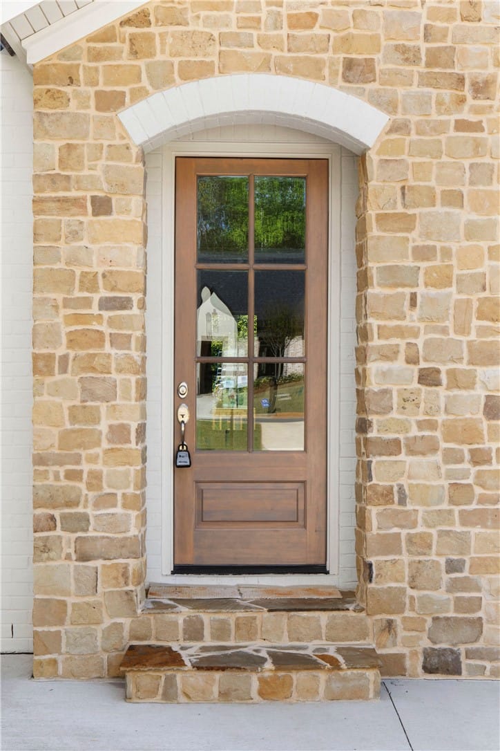 2049 Arrowhead Avenue, Opelika, AL, 36801 — Photo 2