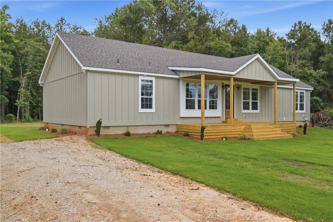 21877 Stillwaters Hwy, Tallassee, AL 36078, A newly constructed residence nestled amidst verda