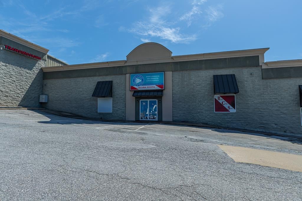 5870 Veterans Pkwy, Columbus, GA 31909