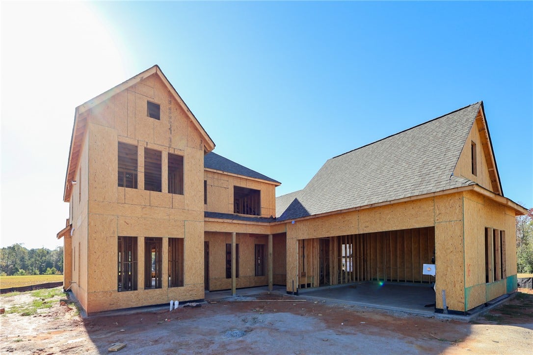 1970 Long Leaf Ln, Opelika, AL 36801, A new custom residence takes shape with classic ga