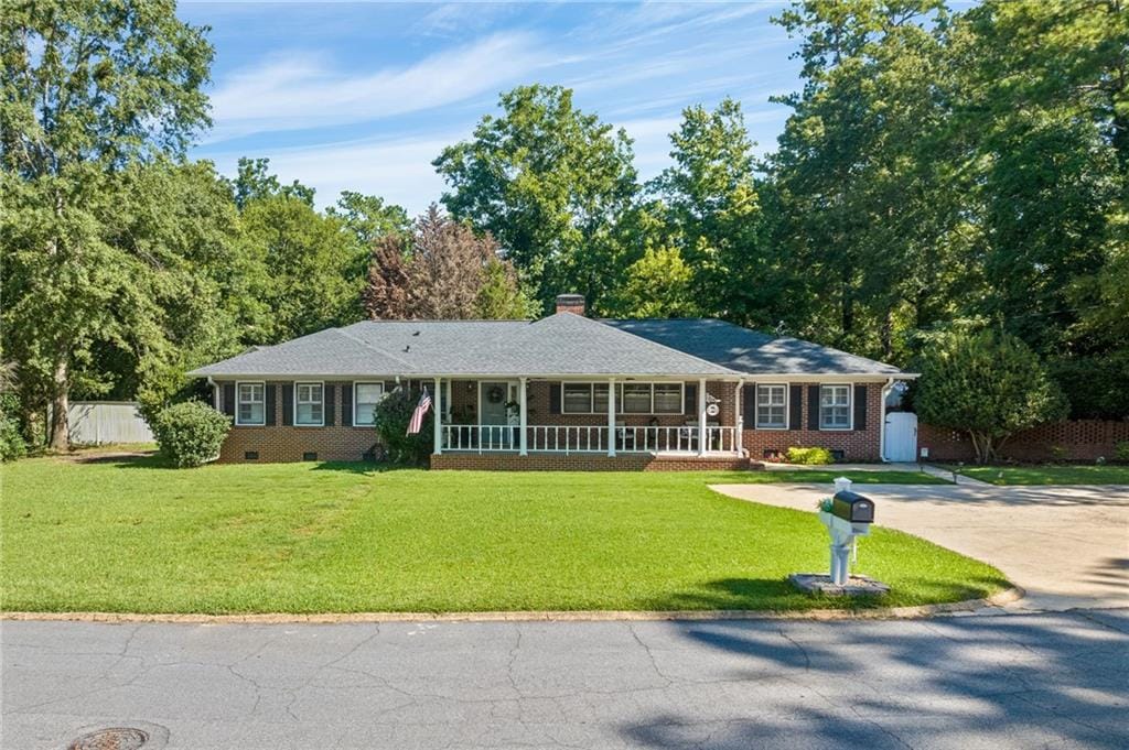 810 16th, Lanett, AL, 36863