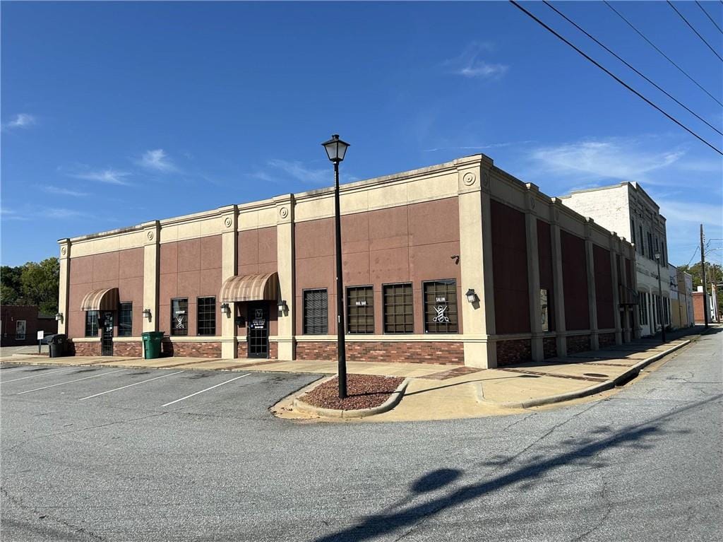 1521 5th Ave, Phenix City, AL 36867