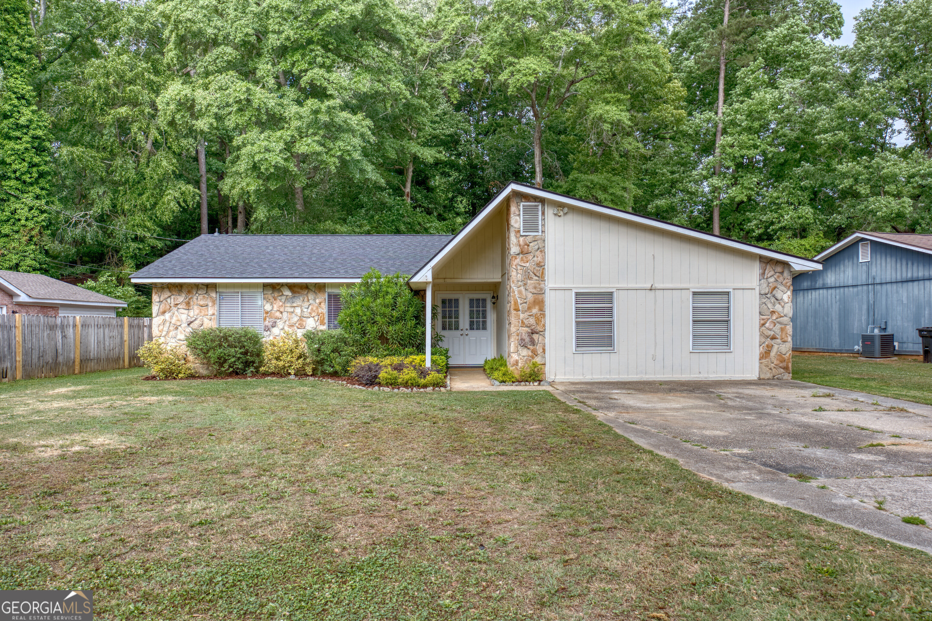 6517 Charter Oaks Cir, Columbus, GA 31909, USA