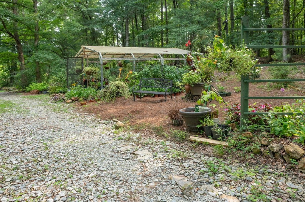285 Dollar Rd, Hamilton, GA 31811