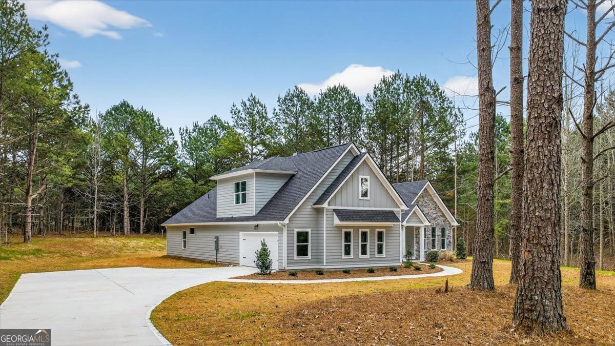98 Mud Bridge Rd, The Rock, GA 30285