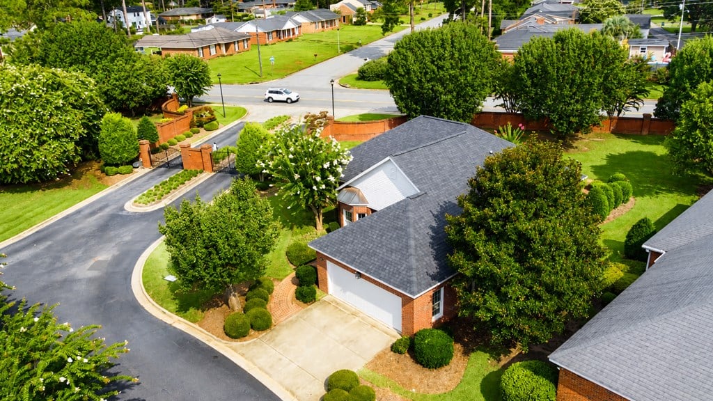 2512 Westgate Dr, Albany, GA 31707