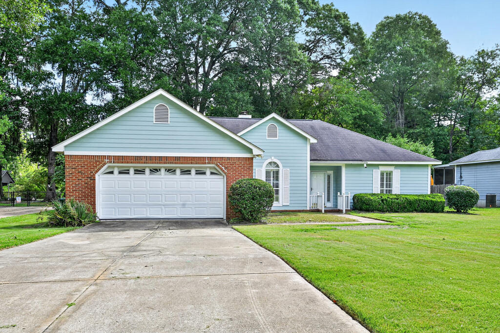 218 Hummingbird Ln, Albany, GA 31707