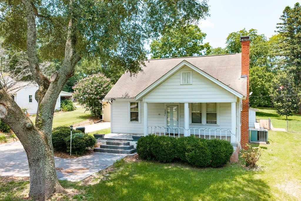1721 S Main St, Blakely, GA 39823