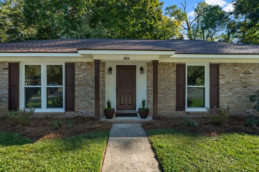 6624 Charter Oaks Circle, Columbus, GA, 31909-3330 — Photo 2