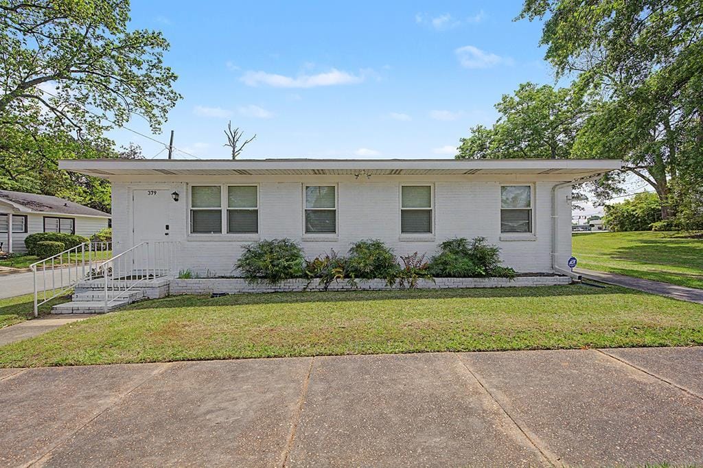 379 E Lee St, Dawson, GA 39842