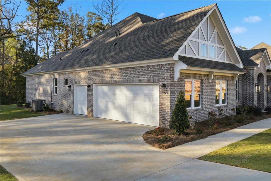 211 Merlin Street, Opelika, AL, 36801 — Photo 3