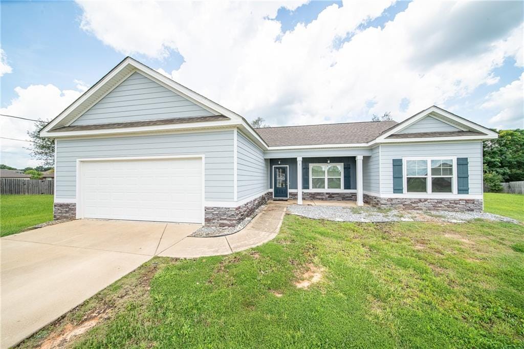 1 Belmont Dr, Fort Mitchell, AL 36856
