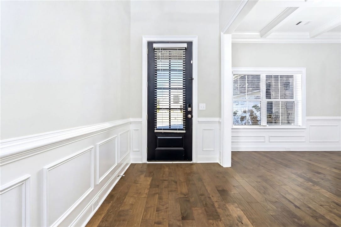 1846 Keystone Dr, Auburn, AL 36830, This inviting entryway features rich hardwood floo