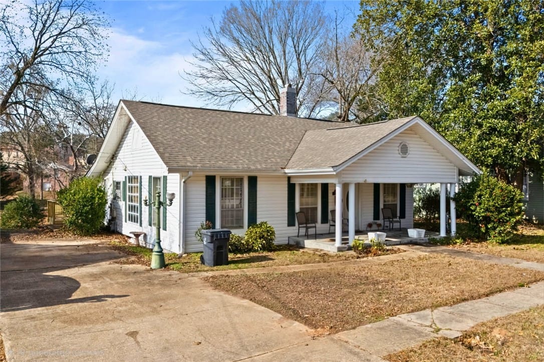 330 CENTRAL, Alexander City, AL, 35010 — Photo 2