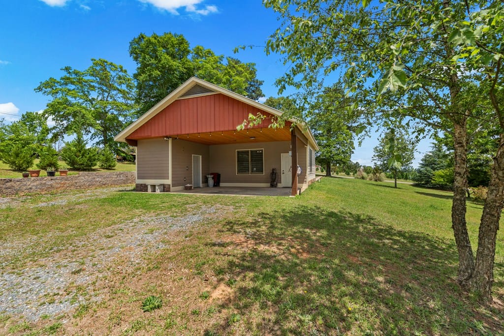5198 Scenic Heights Rd, Manchester, GA 31816