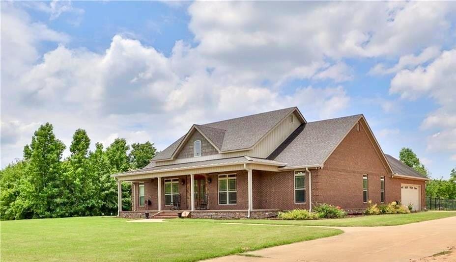 607 Lee Road 288, Smiths Station, AL, 36877
