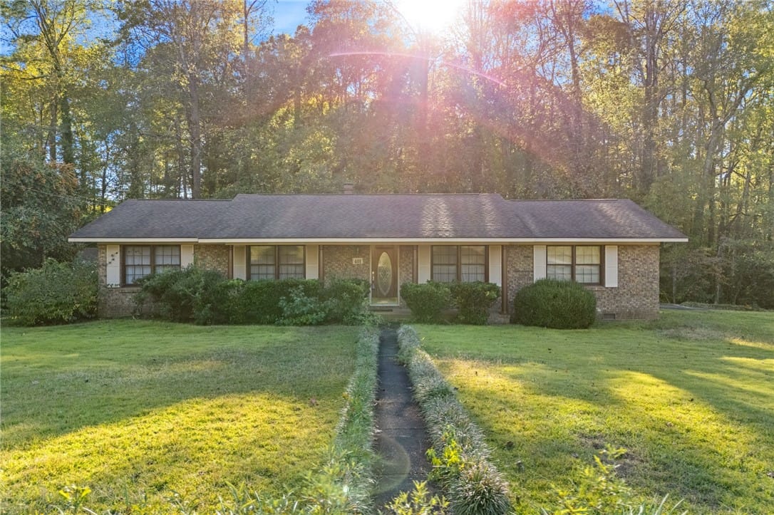 401 Watkins Avenue, Opelika, AL, 36804